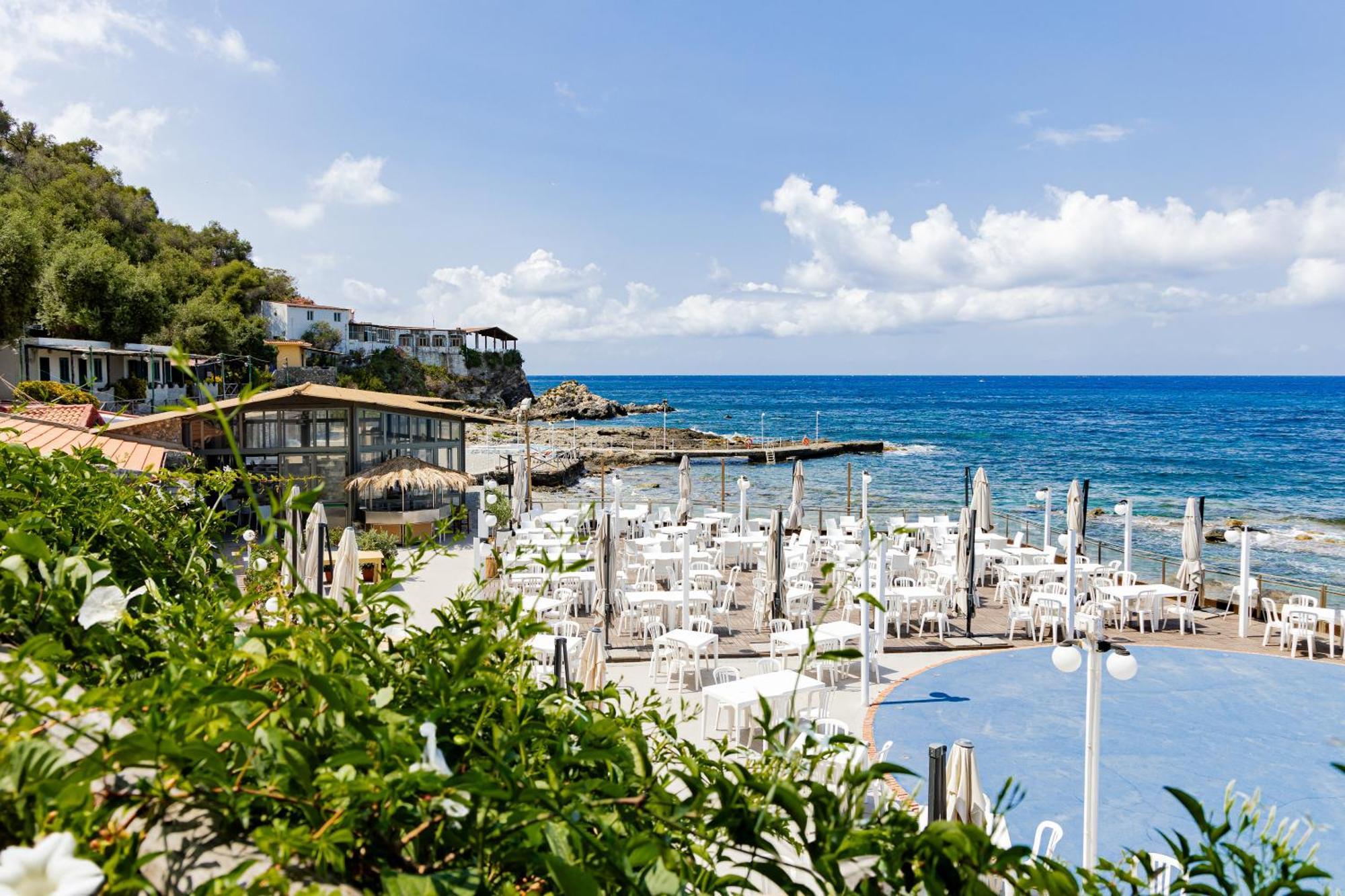 Riva Smeralda Camping Lodge Milazzo Buitenkant foto