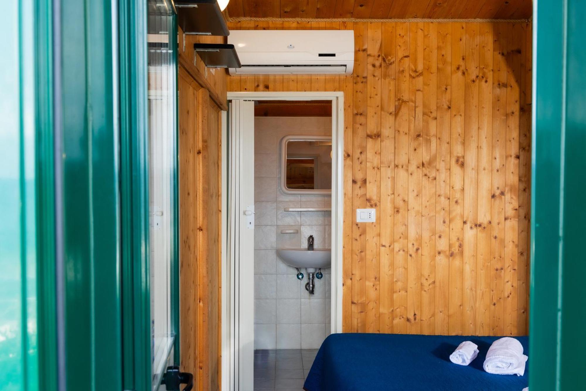 Riva Smeralda Camping Lodge Milazzo Buitenkant foto