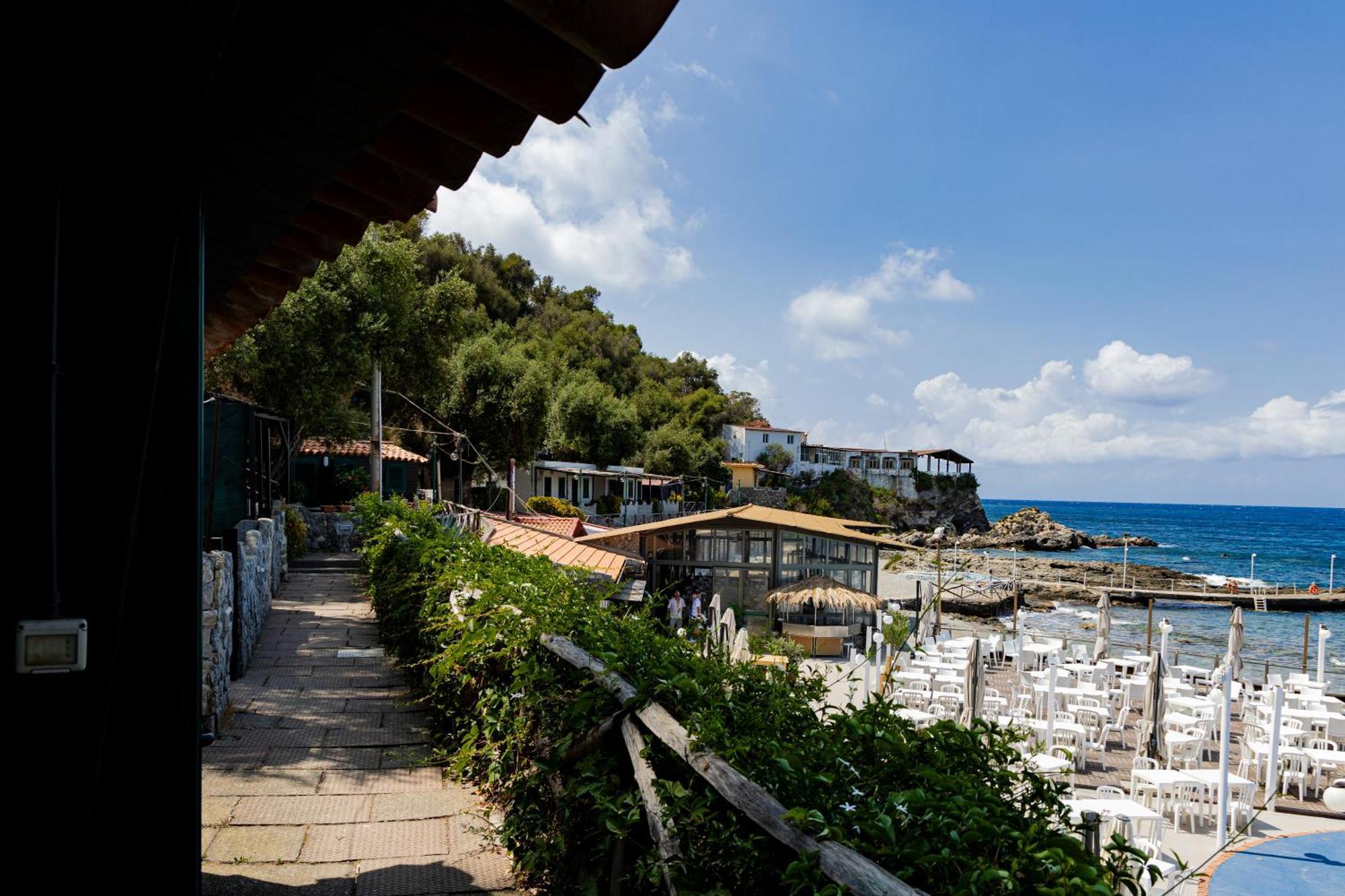 Riva Smeralda Camping Lodge Milazzo Buitenkant foto