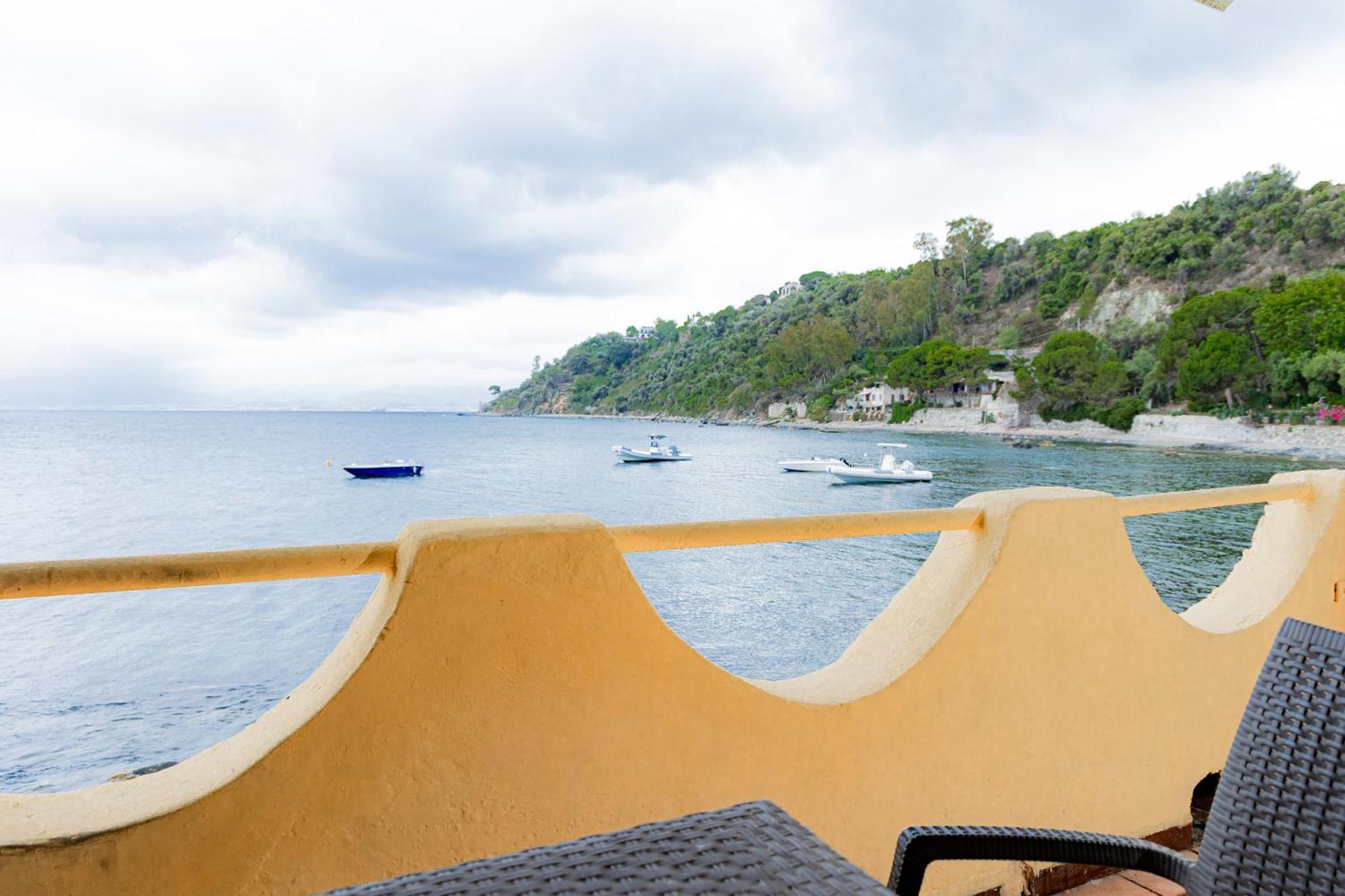 Riva Smeralda Camping Lodge Milazzo Buitenkant foto